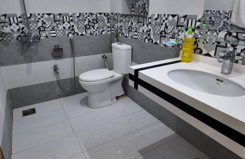 Islamabad Casa | 3-bedroom house in welcoming Islamabad with AC, WiFi