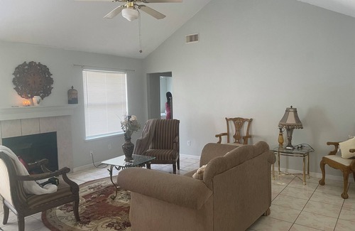 Cypress Casa | 3-bedroom house in wonderful Cypress