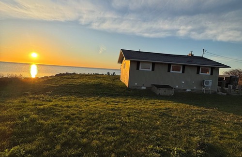 Grand-Digue Casa | 3-bedroom house on the Ocean minutes from Shediac with AC, WiFi, newly renovated