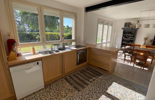 Saint-Ideuc Casa | 3-bedroom house, south-west sunny garden, beaches and shops on foot(700m)