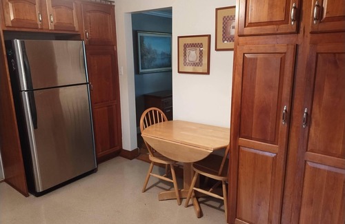 St. Clair Shores Casa | 3 Bedroom House Getaway, near Downtown Detroit & Lake St Clair