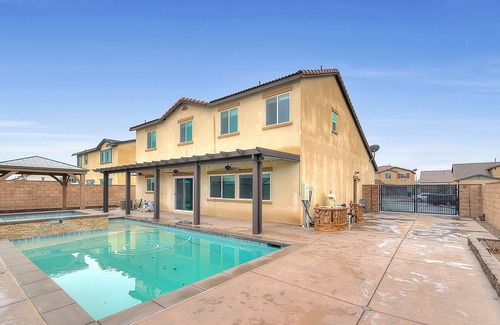 Victorville Casa | 3 Bedroom House
