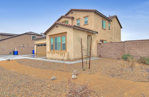 Victorville Casa | 3 Bedroom House