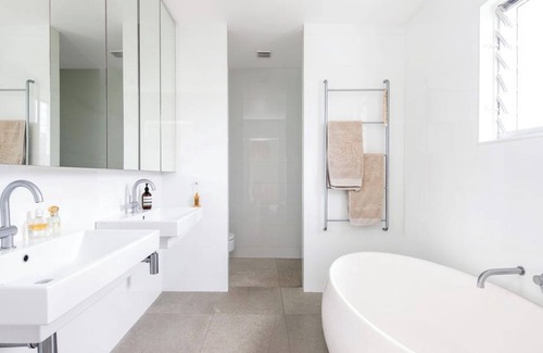 Rose Bay Casa | 3-bedroom house with pool in North Bondi