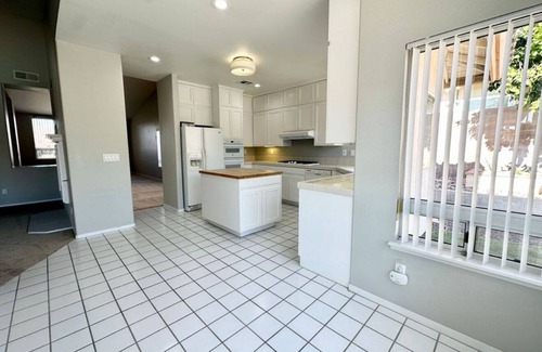 Palm Desert Casa | 3-bedroom house with a lap pool in Palm Desert in the gated Whitehawk Community