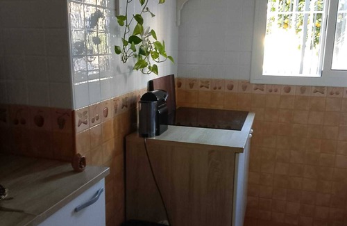 Distrito San Pablo-Santa Justa Apartamento | Casa de 3 habitaciones con aire acondicionado a 5 minutos de Santa Justa