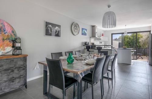 Guerande Chalet De Esquí | Casa de 3 habitaciones con hermoso jardín en Guérande