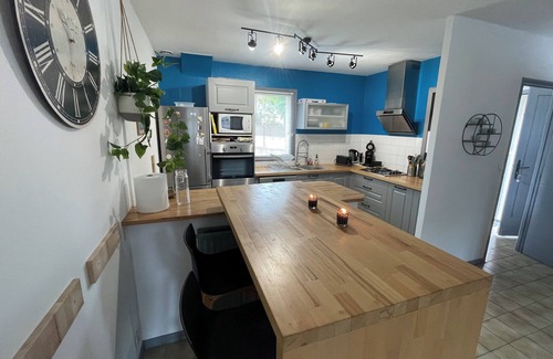 Le Rosais-La Flourie Casa | 3-bedroom house-with garden-near St Servan