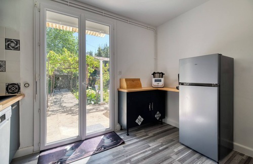 Pamiers Casa | 3-bedroom house with garden and garage near town center and train station.