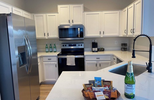 Corte Sierra Casa | 3-bedroom house with TVs, grill, private pool and WiFi in wonderful Avondale