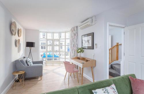 Cambridge City Centre Casa | 3 Bedroom Jesus Green Townhouse with Parking