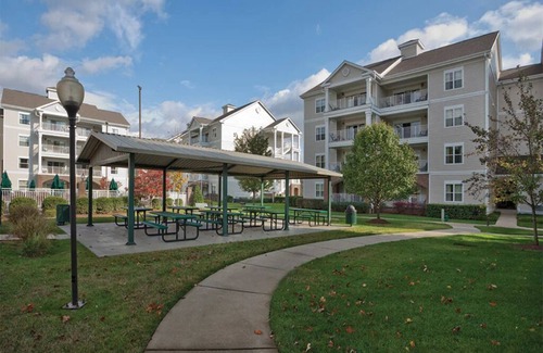 Pennington Bend Condominio | 3 Bedroom Lockoff Condo in Nashville on Cumberland River!!