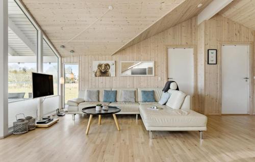 Aalbaek Casa | 3 Bedroom Lovely Home In Ålbæk