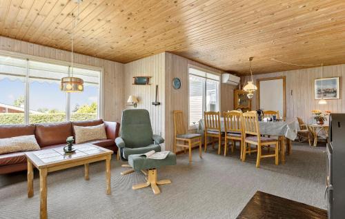 Skastrup Strand Casa | 3 Bedroom Lovely Home In Bogense