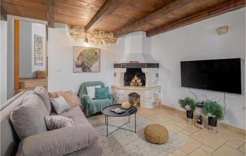 Sorici Casa | 3 Bedroom Lovely Home In Sorici