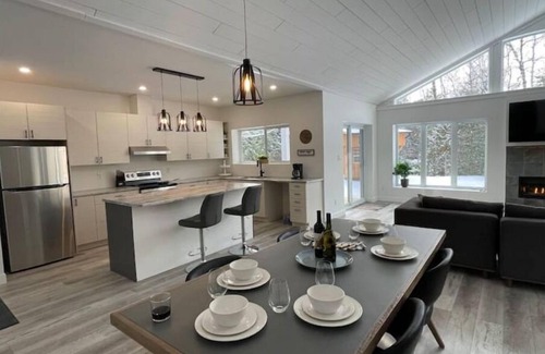 Sauble Beach Casa | 3-Bedroom Luxury Beach House