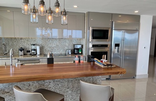Cancun Complejo | 3 bedroom luxury oceanfront penthouse at the stunning garza Blanca Cancun.