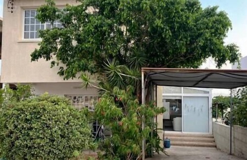 Anarvagos Casa | 3-Bedroom Maisonette with Fireplace & Piano