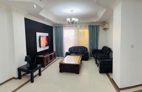 Oyster Bay Apartamento | 3- Bedroom Masaki Sea View Retreat