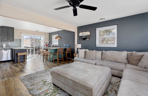 Lower Township Casa | 3 Bedroom Mimosa Pool Oasis, Sleeps 8, Outdoor Shower &Hot Tub.Dog & EV Friendly
