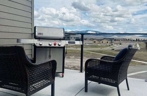 Missoula Casa | 3-bedroom Missoula Townhome with incredible Mountain Views