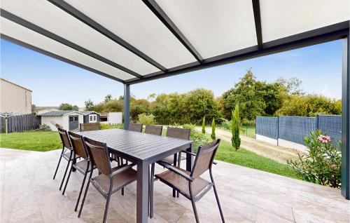 Ronce-les-Bains Casa | 3 Bedroom Nice Home In La Tremblade