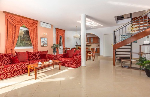 Opatija Casa | Bonita casa de 3 dormitorios en.