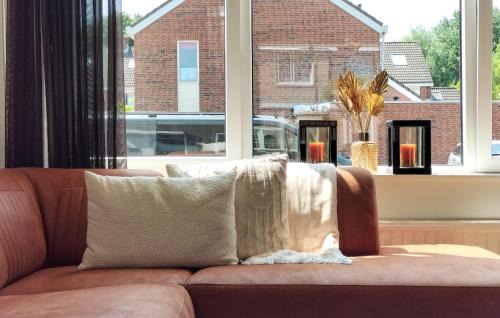 Oost-Souburg Casa | 3 Bedroom Nice Home In Oost-Souburg
