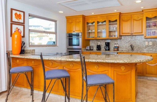 Flamingos Apartamento | 3 bedroom oceanfront suite with terrace, Jacuzzi and all the amenities