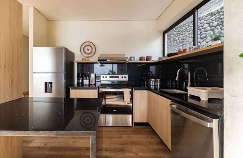 El Zonte Condominio | 3 bedroom ocean view apartment