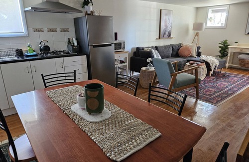 Kyneton Casa | 3 Bedroom Off-Grid Kyneton