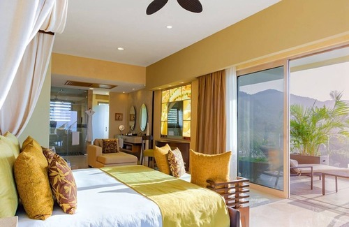 Zona sur Complejo | 3 Bedroom Panoramic Suite located in Garza Blanca Preserve Resort & Spa