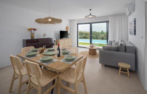 Krmed Casa | 3 Bedroom Pet Friendly Home In Krmed