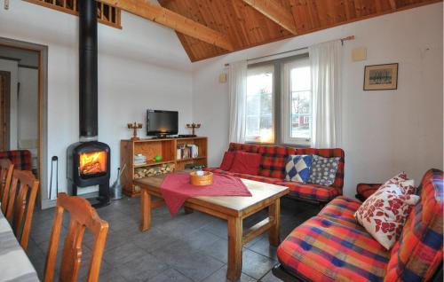 Tived Casa | 3 Bedroom Pet Friendly Home In Tived
