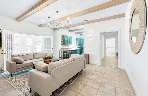 Braden River Casa | 3-bedroom pool house in Bradenton/Sarasota with fenced area for pets and kids