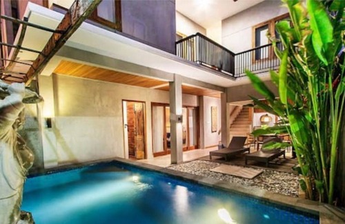 Raya Kuta Villa | 3 Bedroom Pool Villa Near Ground Zero Legian