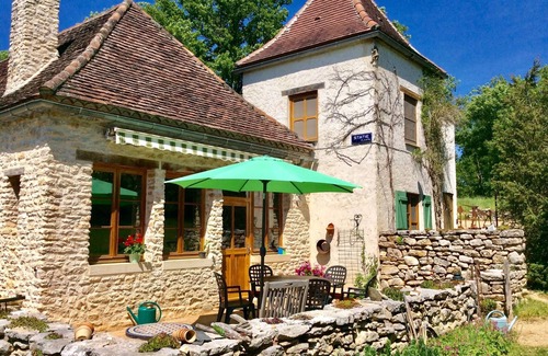 Lachapelle-Auzac Casa | 3 bedroom private vacation home in lachapelle-auzac