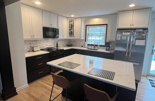 Burnt Hills Casa | 3 Bedroom Ranch with private inground pool just 12 mi. from SPAC and racetrack