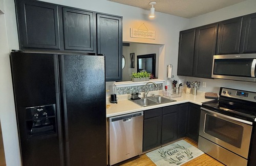 Archdale Casa | 3-Bedroom Relaxing Townhome in High Point, Archdale Near HP Furniture Market