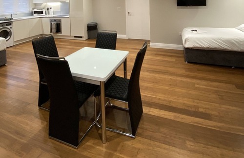 High Wycombe Apartamento | 3 Bedroom Serviced Apartment