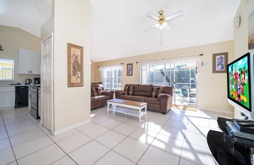 Crescent Lakes Casa | 3 Bedroom SF Pool Home-WiFi, Games Room, ROKU