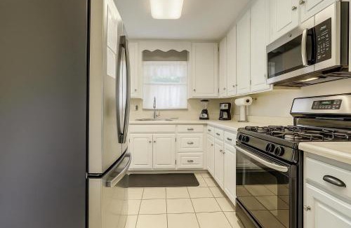 Colorado Springs Casa | 3 Bedroom Single-Story Dog-Friendly Downtown Old Colorado