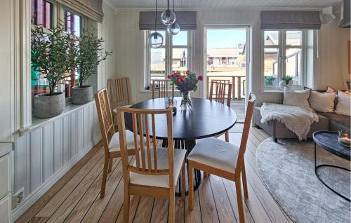 Holmsbu Casa | 3 Bedroom Stunning Home In Holmsbu