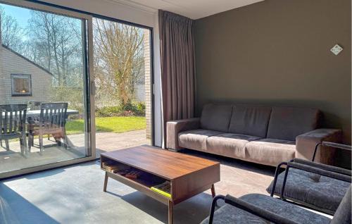Hoeven Casa | 3 Bedroom Stunning Home In Hoeven