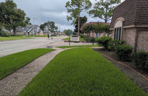 Quail Valley Casa | 3-bedroom townhome in soothing Missouri City with AC.