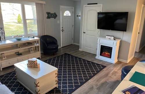 Town of Pines Casa | 3-bedroom townhome in amazing Town of Pines and only 1.5 miles to central beach!