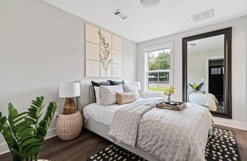 Historic Waverly Casa | 3 Bedroom Townhome in the Heart of Nashville!