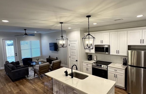 Broussard Casa | 3-bedroom townhome in the Hart of Broussard