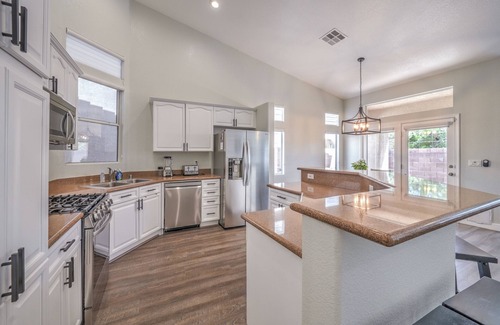 Rhodes Ranch Casa | 3-bedroom townhome in Las Vegas with home office and garage