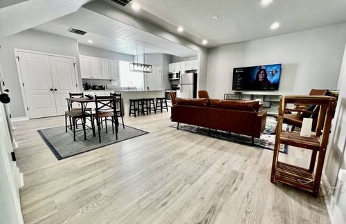 Ogden Casa | 3 Bedroom Townhome Suite
